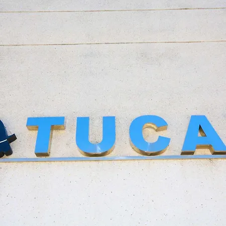 Tucan - Only Families Apartment