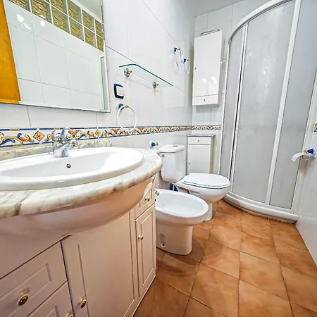 Tucan - Only Families Apartment