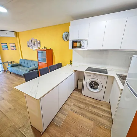 Tucan - Only Families Apartment *