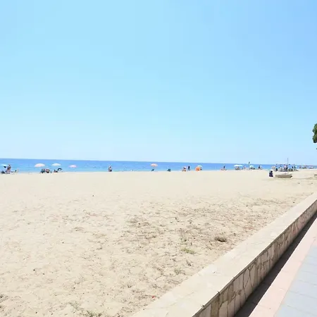 Tucan - Only Families Apartment Cambrils